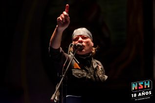 Foto del recital de La Renga en el Estadio de Huracán durante su gira "Totalmente Poseídos" en Buenos Aires, junio de 2024.