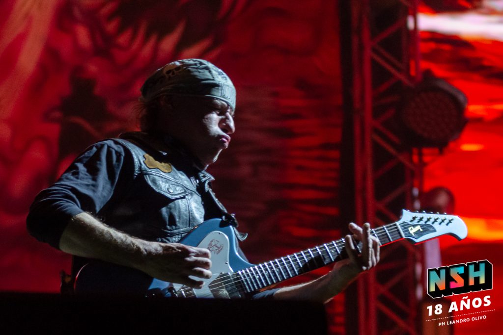 Foto del recital de La Renga en el Estadio de Huracán durante su gira "Totalmente Poseídos" en Buenos Aires, junio de 2024.