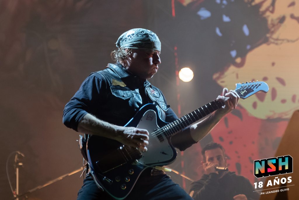 Foto del recital de La Renga en el Estadio de Huracán durante su gira "Totalmente Poseídos" en Buenos Aires, junio de 2024.