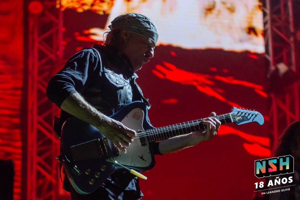 Foto del recital de La Renga en el Estadio de Huracán durante su gira "Totalmente Poseídos" en Buenos Aires, junio de 2024.