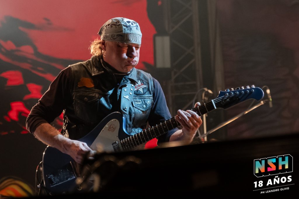Foto del recital de La Renga en el Estadio de Huracán durante su gira "Totalmente Poseídos" en Buenos Aires, junio de 2024.