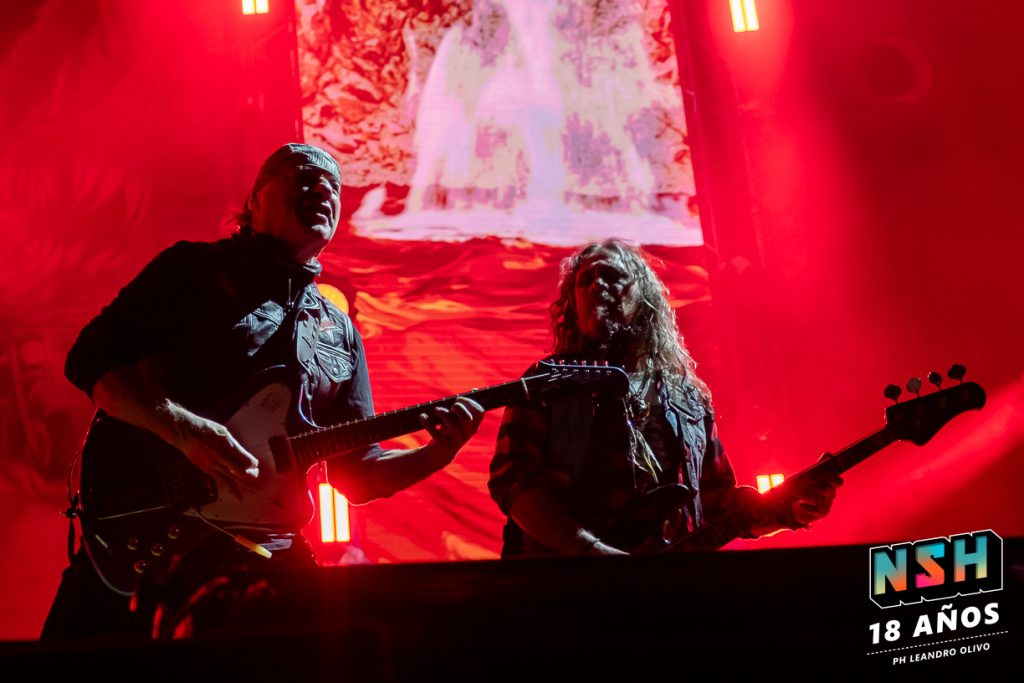 Foto del recital de La Renga en el Estadio de Huracán durante su gira "Totalmente Poseídos" en Buenos Aires, junio de 2024.
