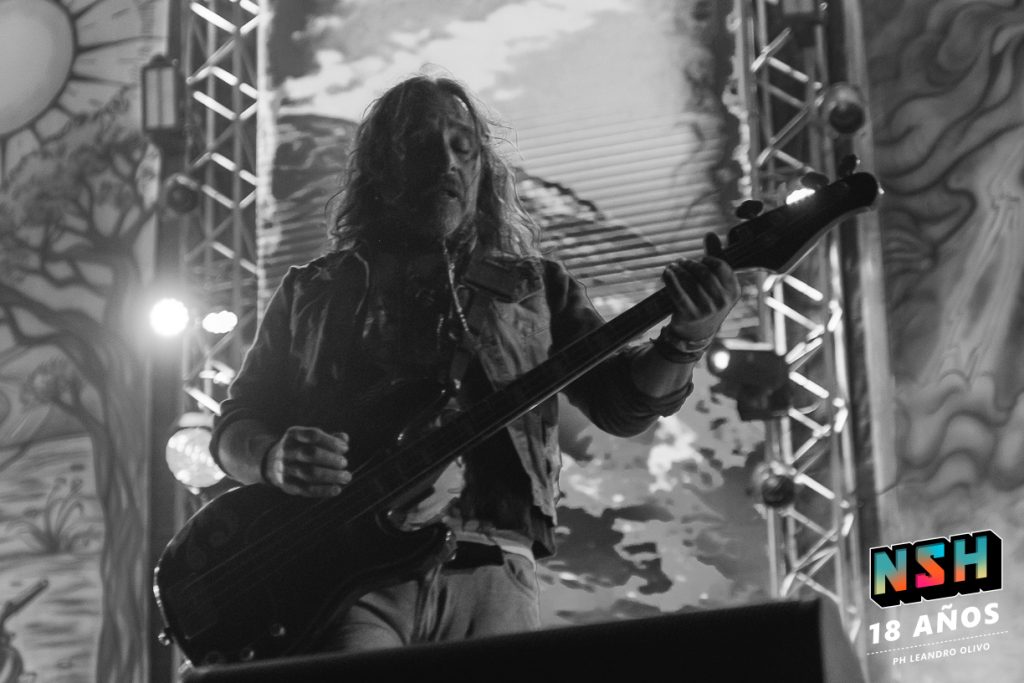 Foto del recital de La Renga en el Estadio de Huracán durante su gira "Totalmente Poseídos" en Buenos Aires, junio de 2024.