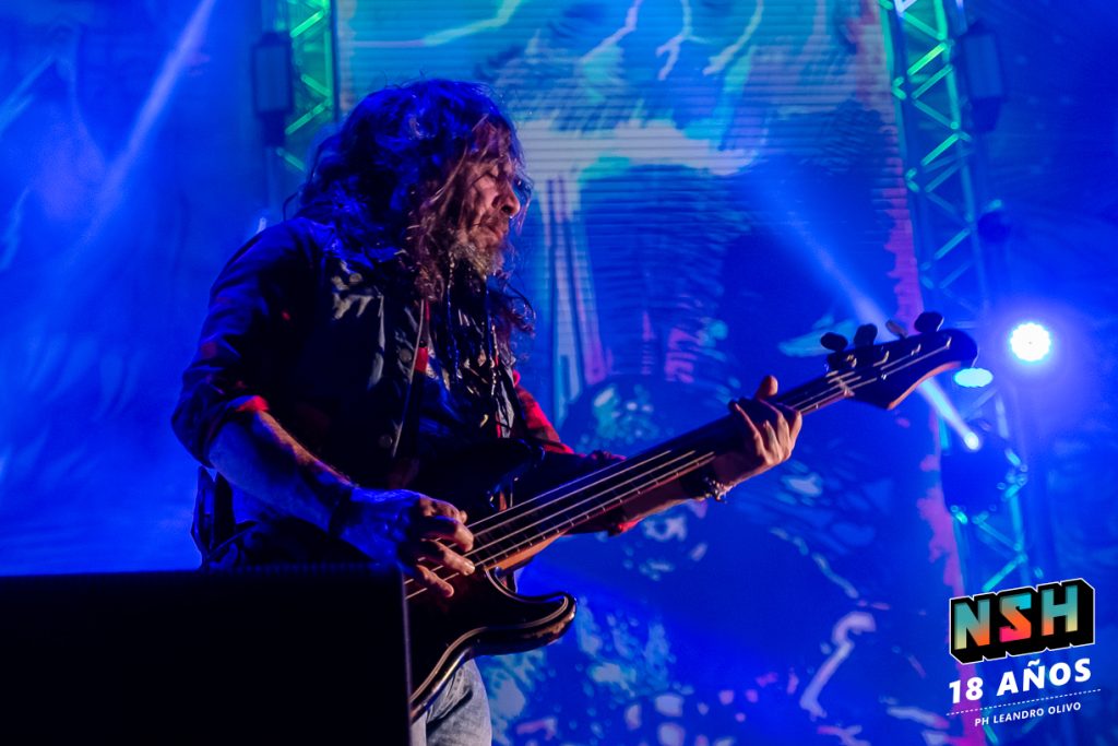 Foto del recital de La Renga en el Estadio de Huracán durante su gira "Totalmente Poseídos" en Buenos Aires, junio de 2024.