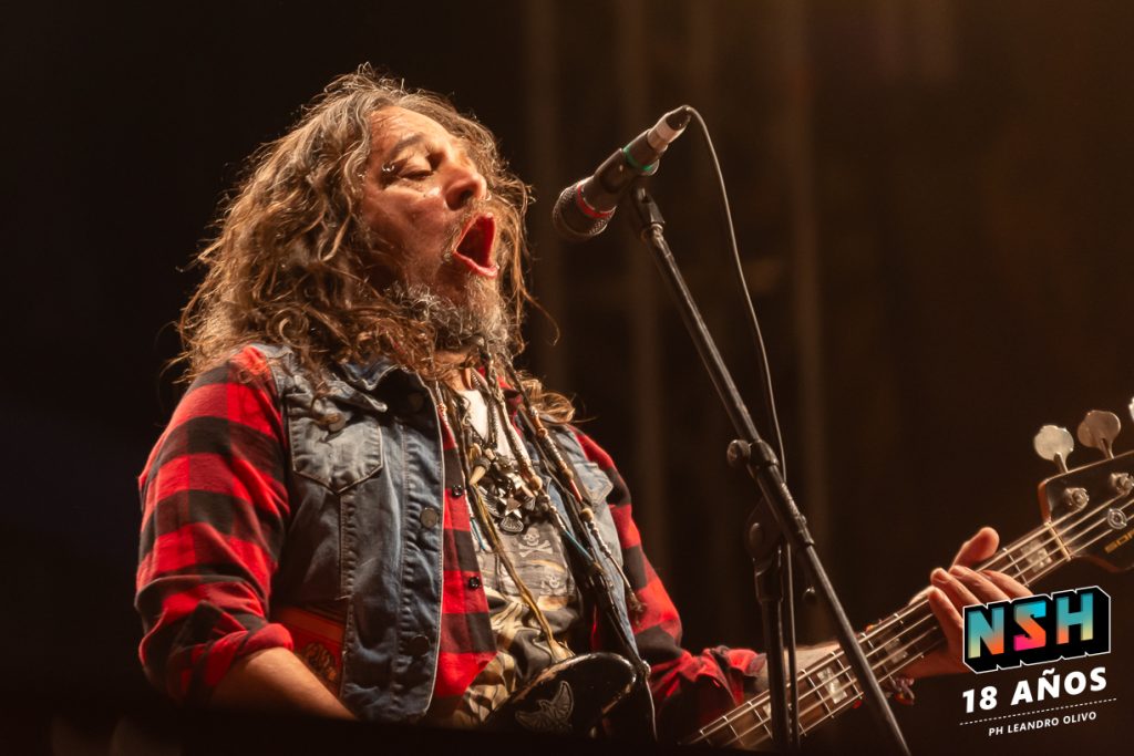 Foto del recital de La Renga en el Estadio de Huracán durante su gira "Totalmente Poseídos" en Buenos Aires, junio de 2024.