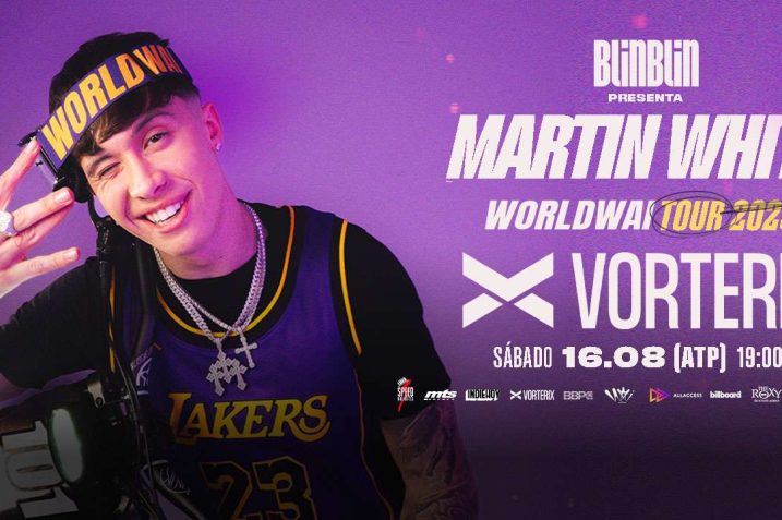 Martin White en vivo en Teatro Vorterix durante el WorldWai Tour 2025 en Buenos Aires