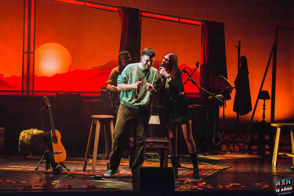 Alan Sutton en vivo en el Teatro Gran Rex el 9 de agosto de 2025 durante el Tour Berrinche
