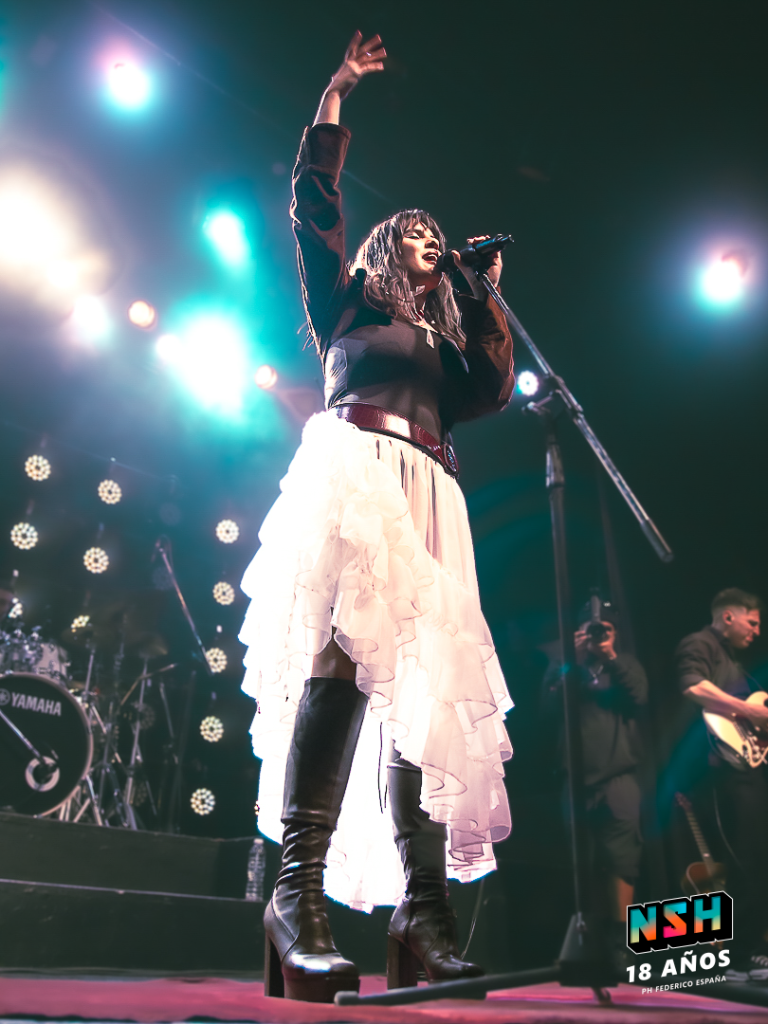 Camilú en vivo en Niceto Club durante el inicio de su nueva gira musical en 2025