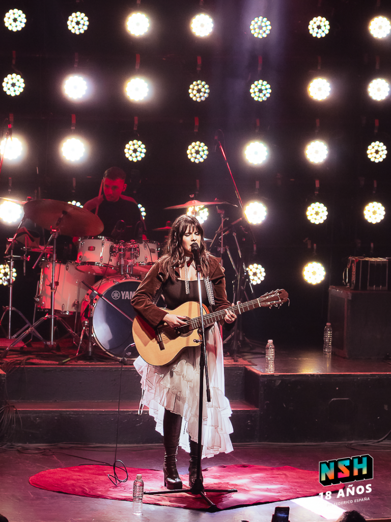 Camilú en vivo en Niceto Club durante el inicio de su nueva gira musical en 2025
