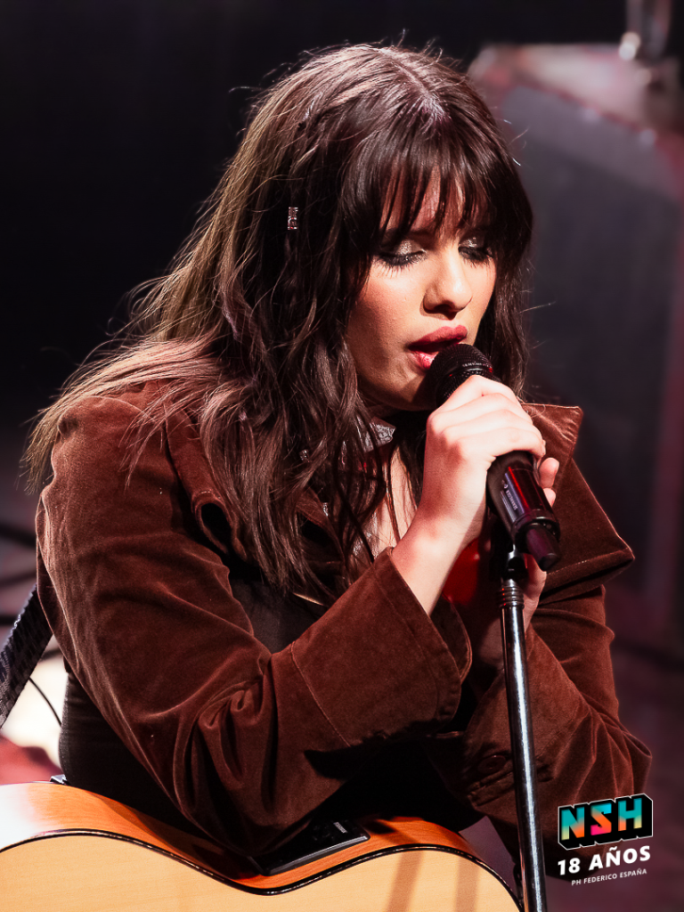 Camilú en vivo en Niceto Club durante el inicio de su nueva gira musical en 2025