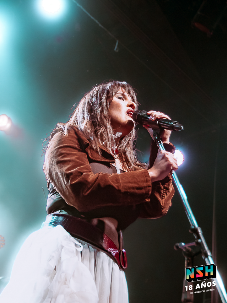 Camilú en vivo en Niceto Club durante el inicio de su nueva gira musical en 2025