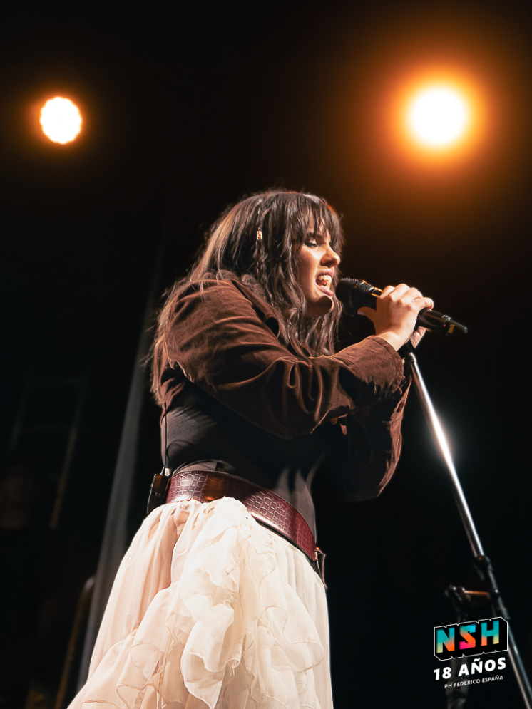 Camilú en vivo en Niceto Club durante el inicio de su nueva gira musical en 2025