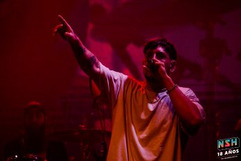 Kamada durante su presentación en Niceto Club en agosto de 2025.