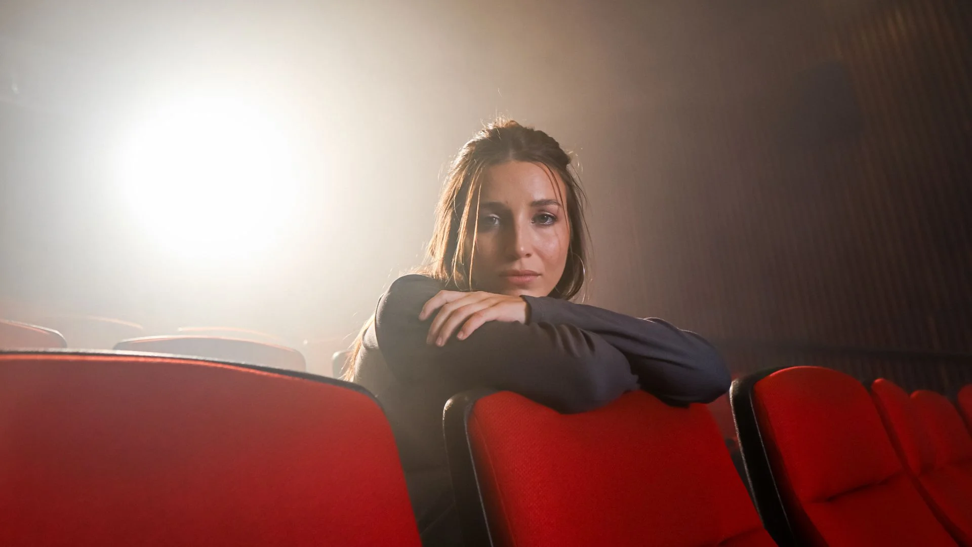 Agustina Pampin en vivo en La Tangente con su show íntimo y teatral