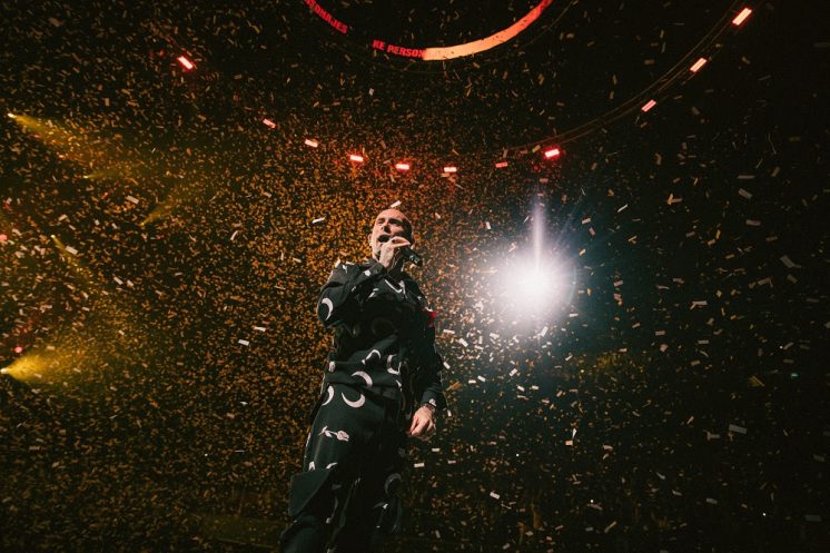 Ke Personajes en vivo en el Estadio Ferro durante su show “Odisea” el 29 de noviembre de 2025