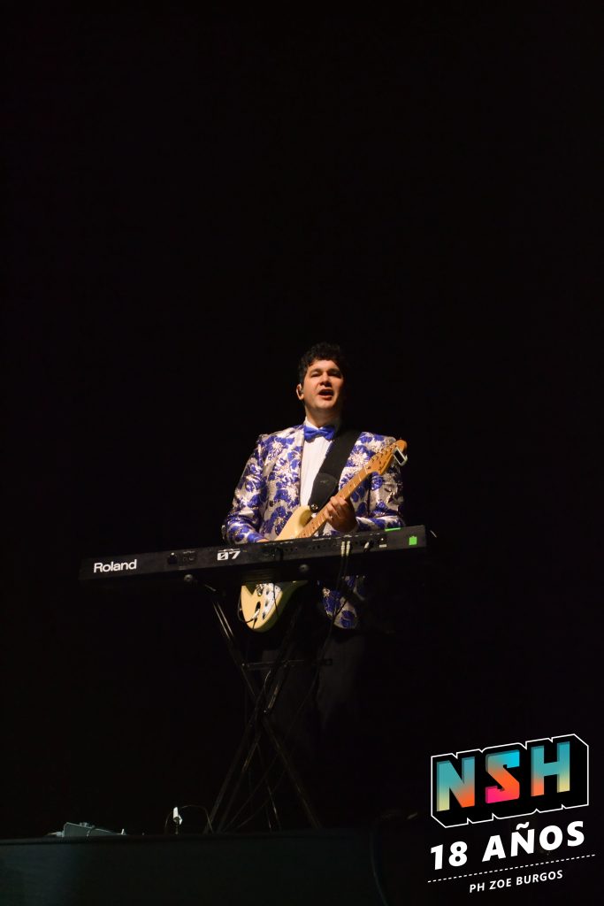 Los Palmeras y El Puma Rodríguez en vivo en el Movistar Arena, durante su show conjunto el 22 de septiembre en Buenos Aires