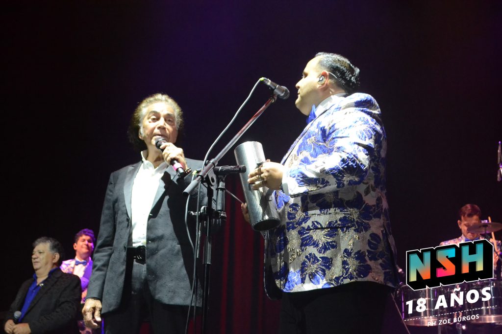 Los Palmeras y El Puma Rodríguez en vivo en el Movistar Arena, durante su show conjunto el 22 de septiembre en Buenos Aires