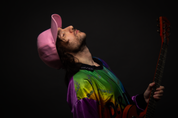 Lichi en vivo en Niceto Club celebrando el primer aniversario de ¡COCOLICHE! junto a su banda y artistas invitados