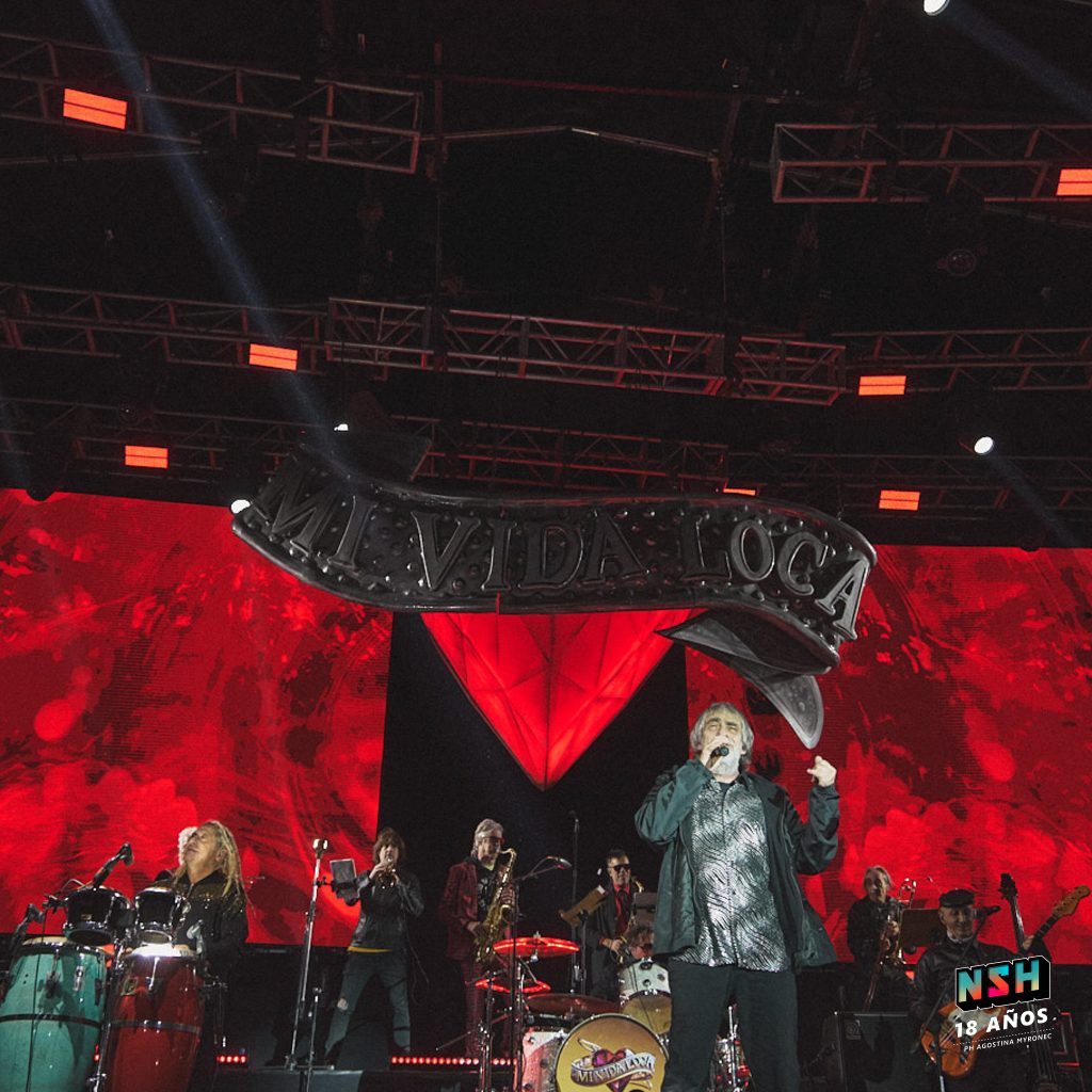 Los Auténticos Decadentes celebran su historia en vivo.