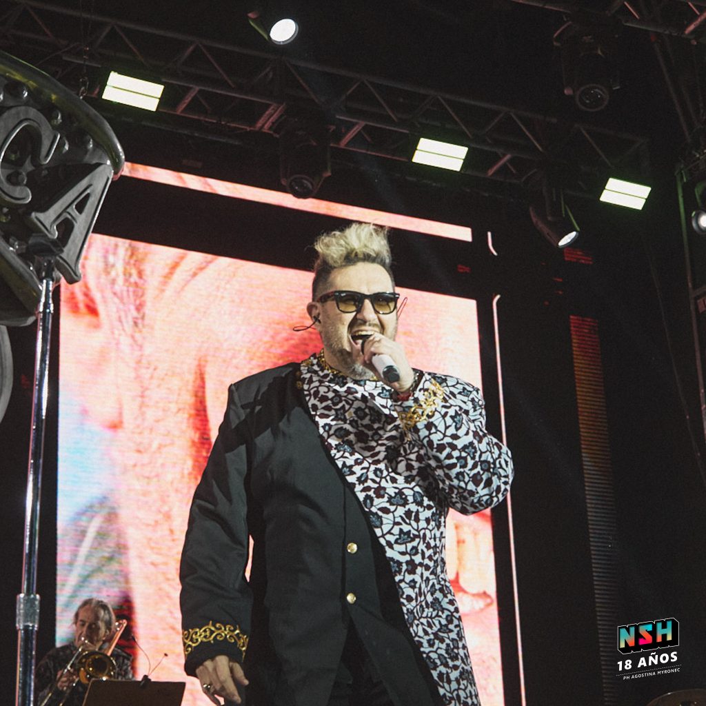 Imagen del cierre del show de Los Auténticos Decadentes en Noches Capitales.