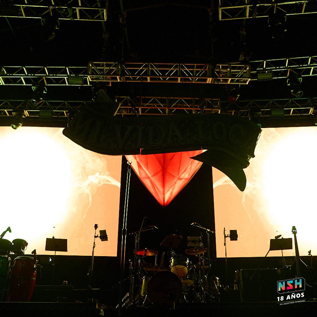 Luz, color y alegría con Los Auténticos Decadentes.