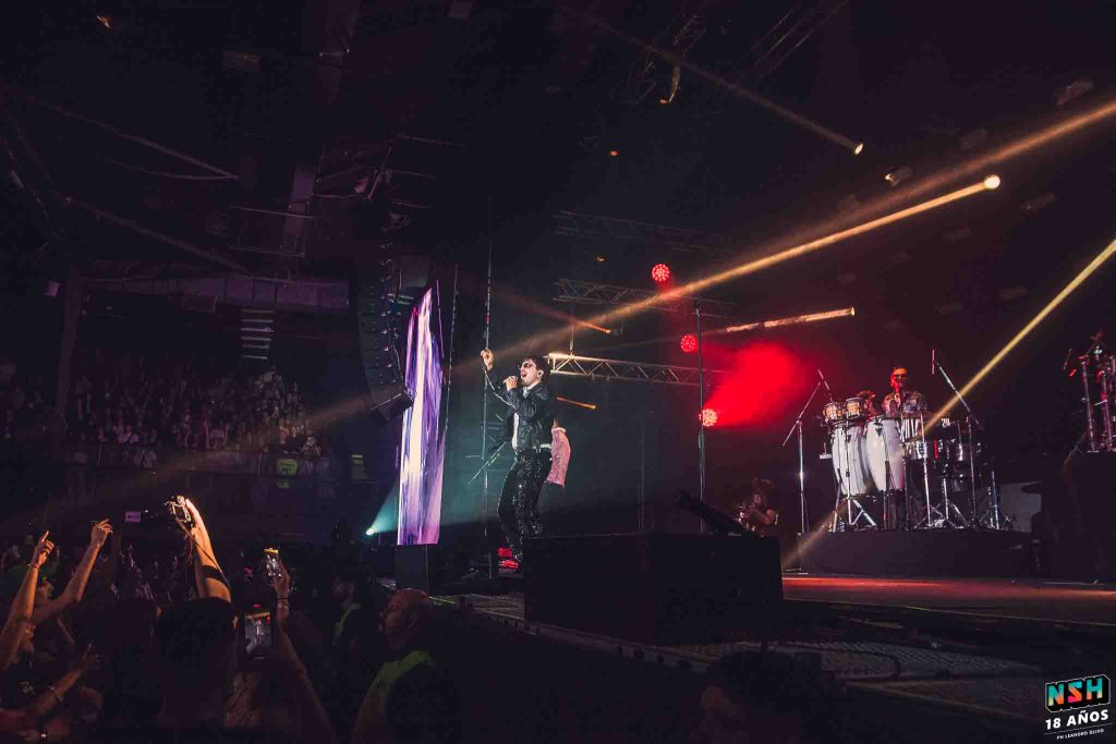 El Zar en vivo en Obras, presentando “Paradiso” ante una multitud eufórica.