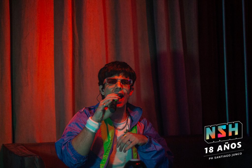 FR4NZ en vivo en el Gorriti Art Center durante el showcase de “To The Moon”.