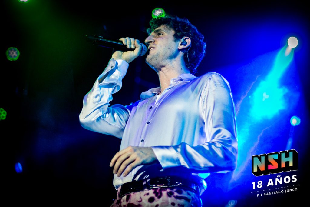 Louta en vivo durante su show en el Harlem Festival 2025