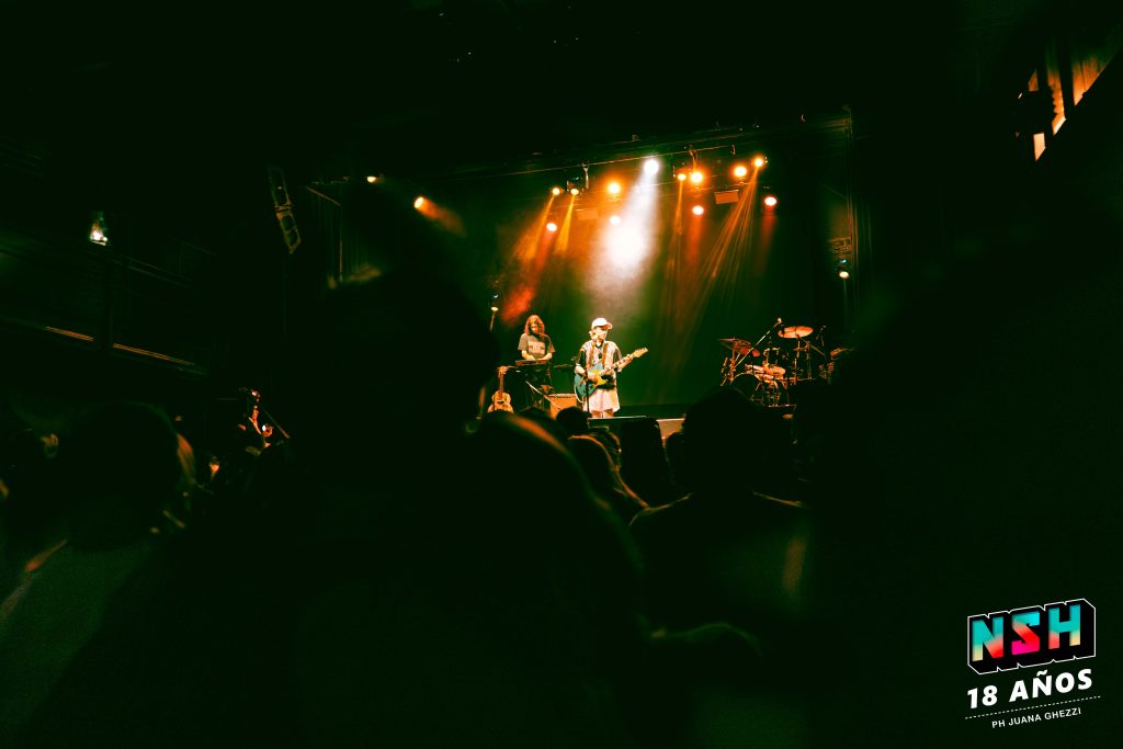 Niceto Club vibrando con la propuesta psicodélica de Lichi.