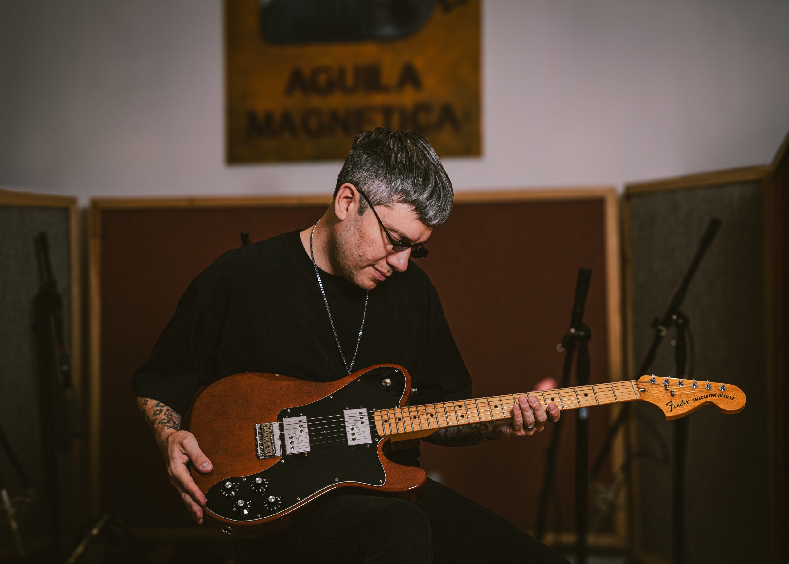 RC grabando Águila Sessions en vivo en el estudio Águila Magnética