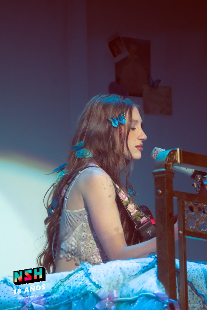 Yami Safdie en vivo en el Teatro Gran Rex durante la presentación de su nuevo álbum “Querida Yo”.