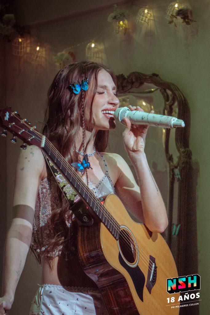 Yami Safdie en vivo en el Teatro Gran Rex durante la presentación de su nuevo álbum “Querida Yo”.