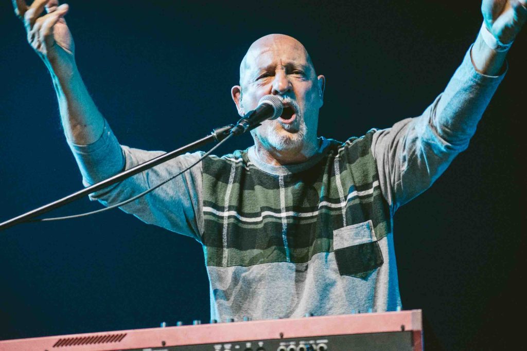 Bersuit ejecutando “Negra murguera” en el cierre del show – Foto de Camila Sebastiao