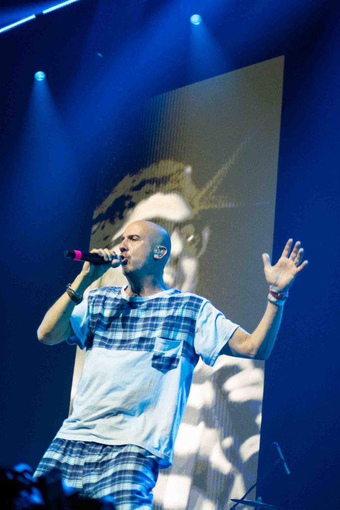 Invitados especiales compartiendo el escenario con Bersuit – Imagen por Camila Sebastiao