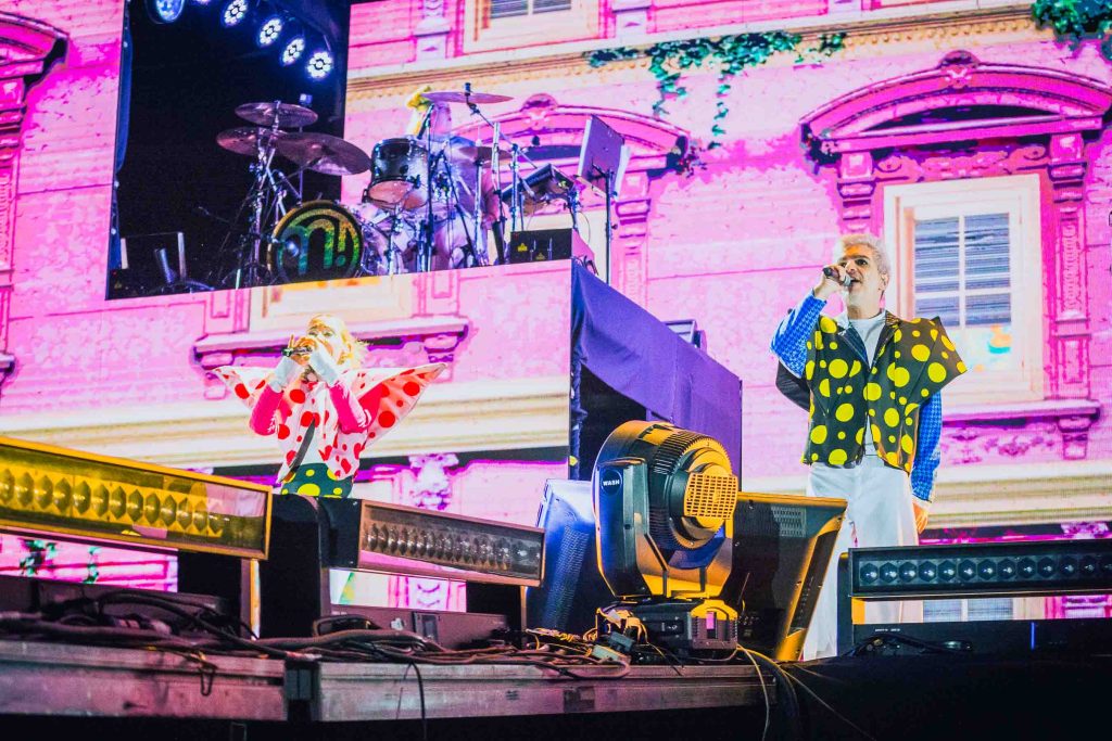 Despedida de la gira 2025 con “Tu misterioso alguien”.