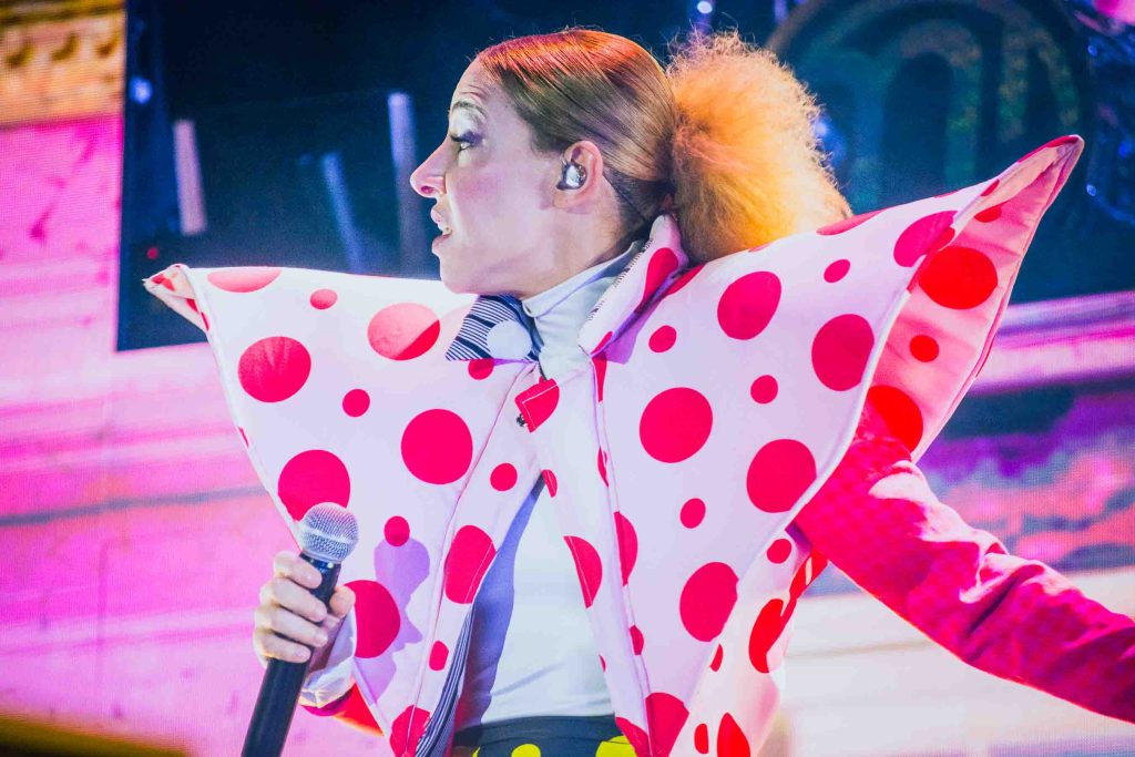 Despedida de la gira 2025 con “Tu misterioso alguien”.