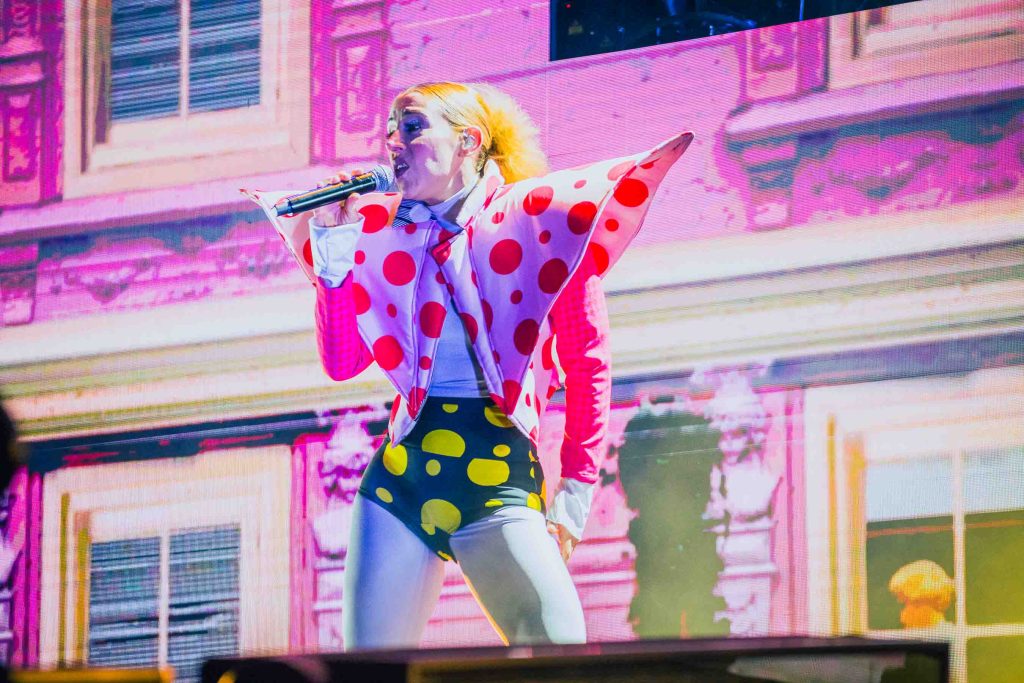 Despedida de la gira 2025 con “Tu misterioso alguien”.