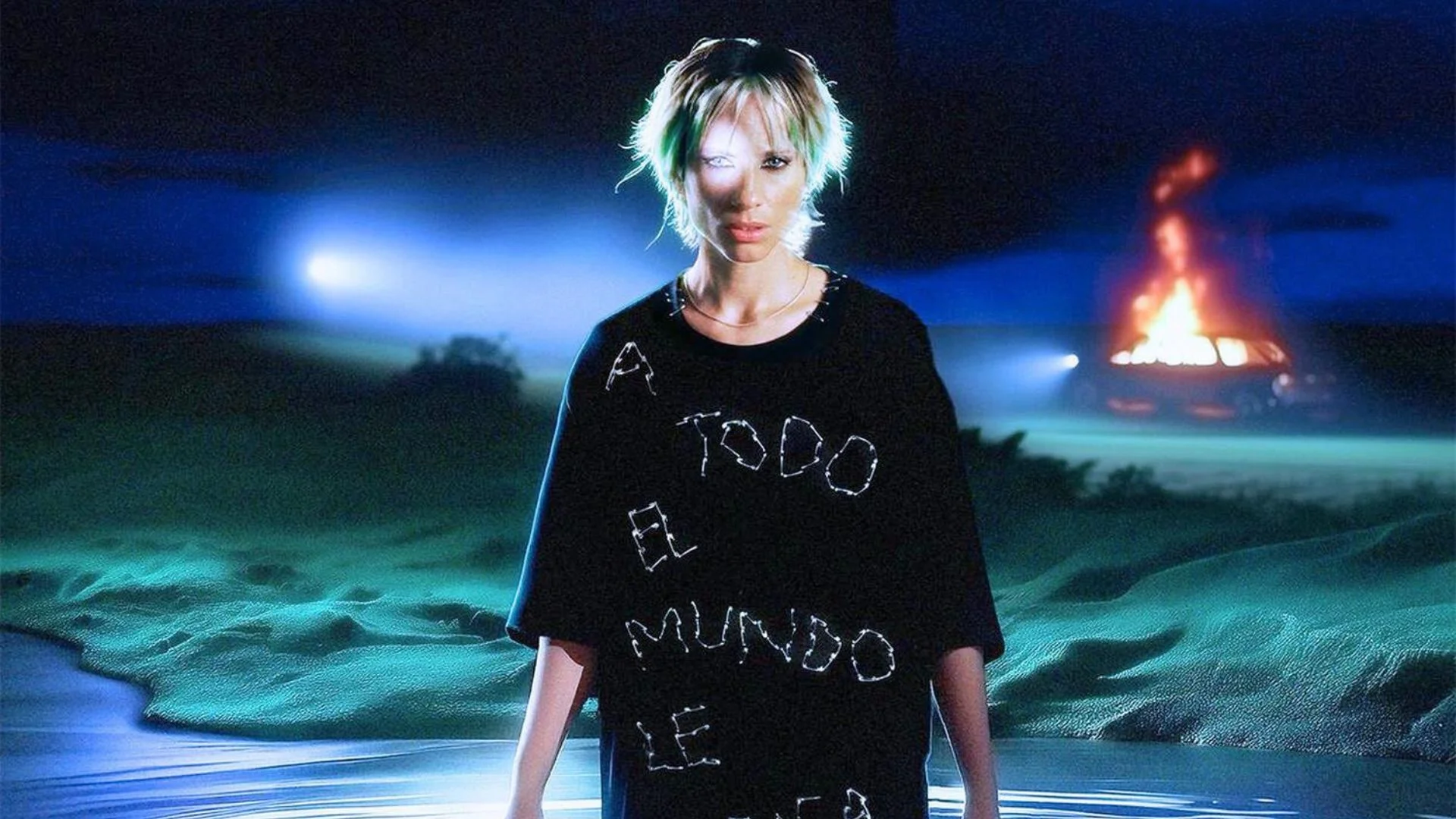 Clara Cava en vivo presentando su disco A todo el mundo le pasa en Niceto Club, Buenos Aires