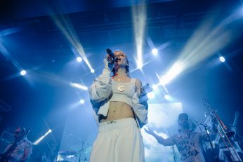 Clara Cava en vivo en Niceto Club – Foto por Micaela Goyeneche
