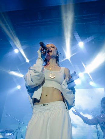 Clara Cava en vivo en Niceto Club – Foto por Micaela Goyeneche