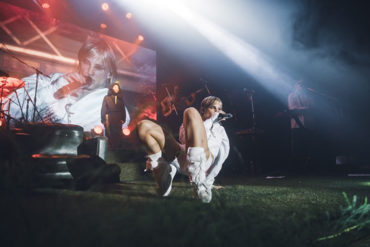 Clara Cava en vivo en Niceto Club – Foto por Micaela Goyeneche