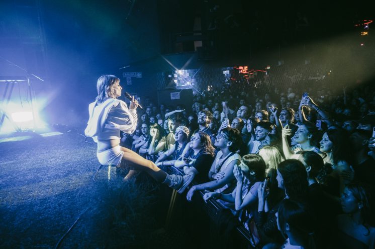Clara Cava en vivo en Niceto Club – Foto por Micaela Goyeneche