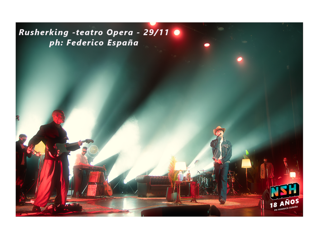 Foto del show de Rusherking en el Teatro Ópera el 29 de noviembre de 2025, cierre del Casa 11 Tour, por Federico España para No Son Horas.