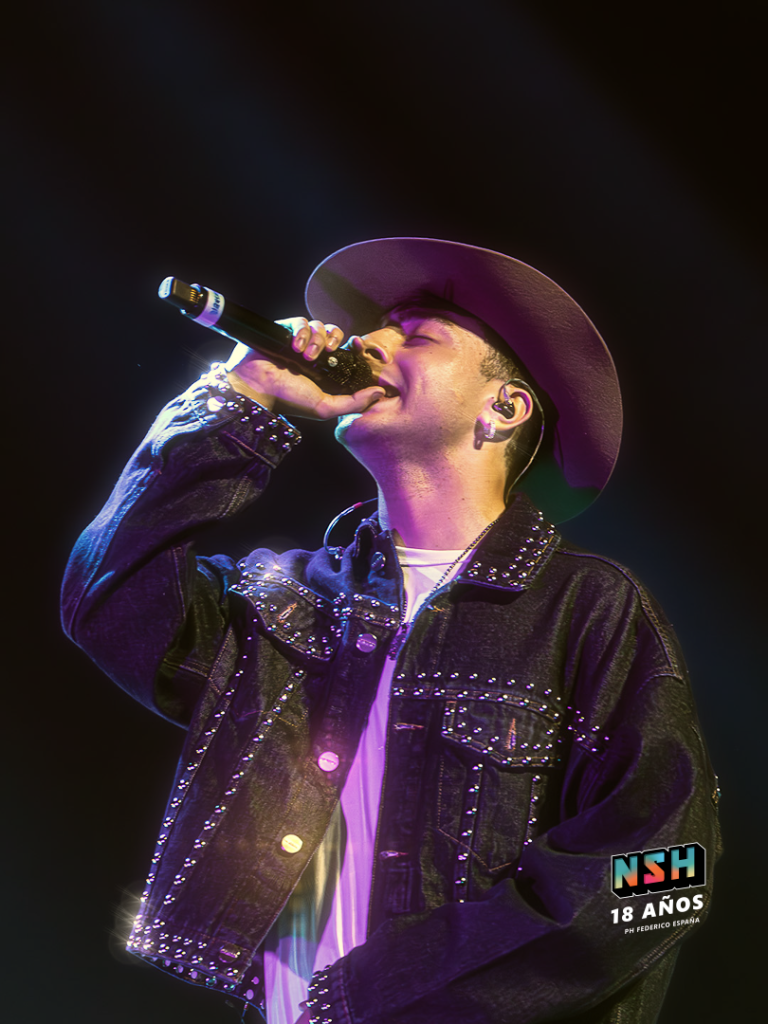 Foto del show de Rusherking en el Teatro Ópera el 29 de noviembre de 2025, cierre del Casa 11 Tour, por Federico España para No Son Horas.