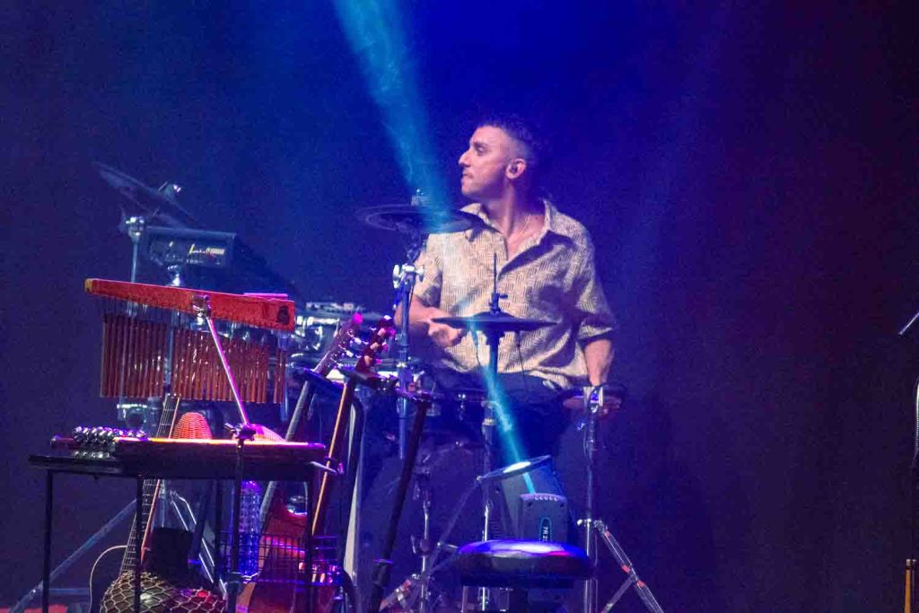 Emoción y folclore en Agitando Pañuelos en el Auditorio Belgrano