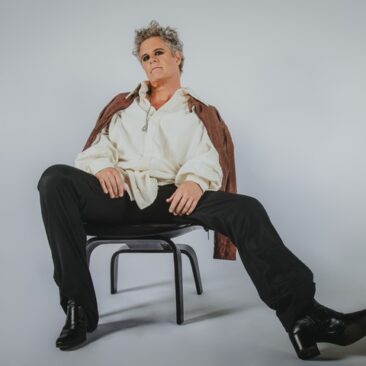 Mike Amigorena presenta Dance Garden, su nueva performance musical y multiinstrumental.
