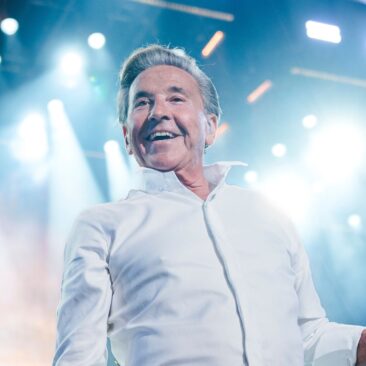 Ricardo Montaner en foto de prensa promocional de 2026.