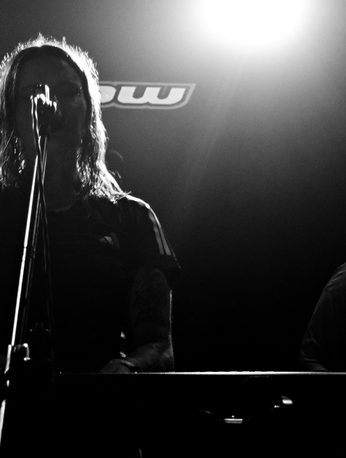 Tigers Jaw en vivo en Uniclub durante su show en Buenos Aires, fotografía de Dante Aguilar.