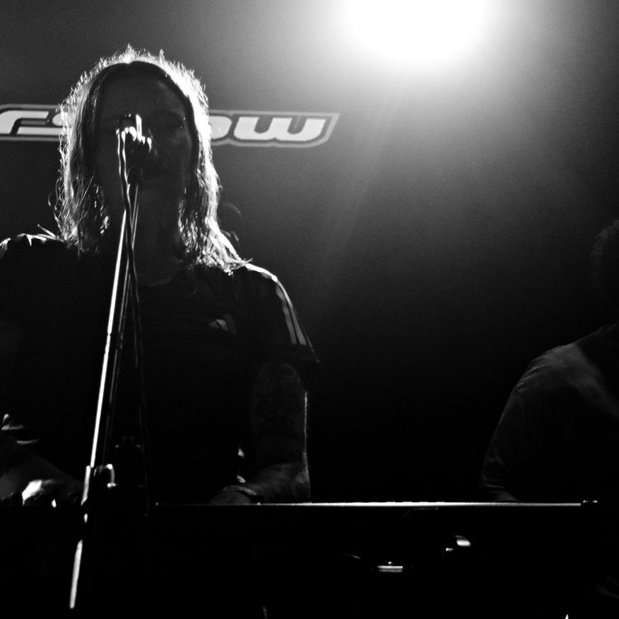 Tigers Jaw en vivo en Uniclub durante su show en Buenos Aires, fotografía de Dante Aguilar.